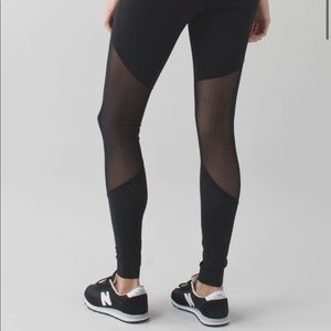 Lululemon black mesh leggings size 4